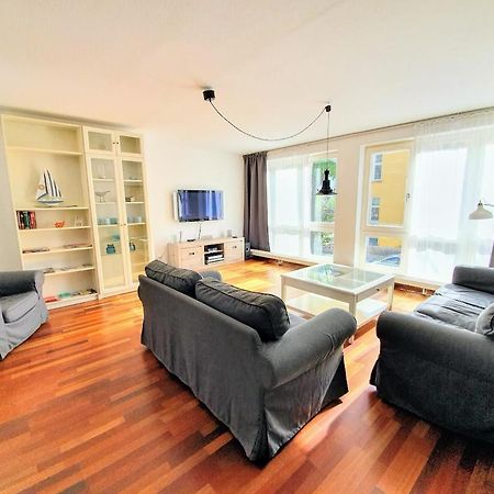 Ferienwohnung Achtern Diek, Inklusive Strandkorb Und Stellplatz Rostock Zewnętrze zdjęcie