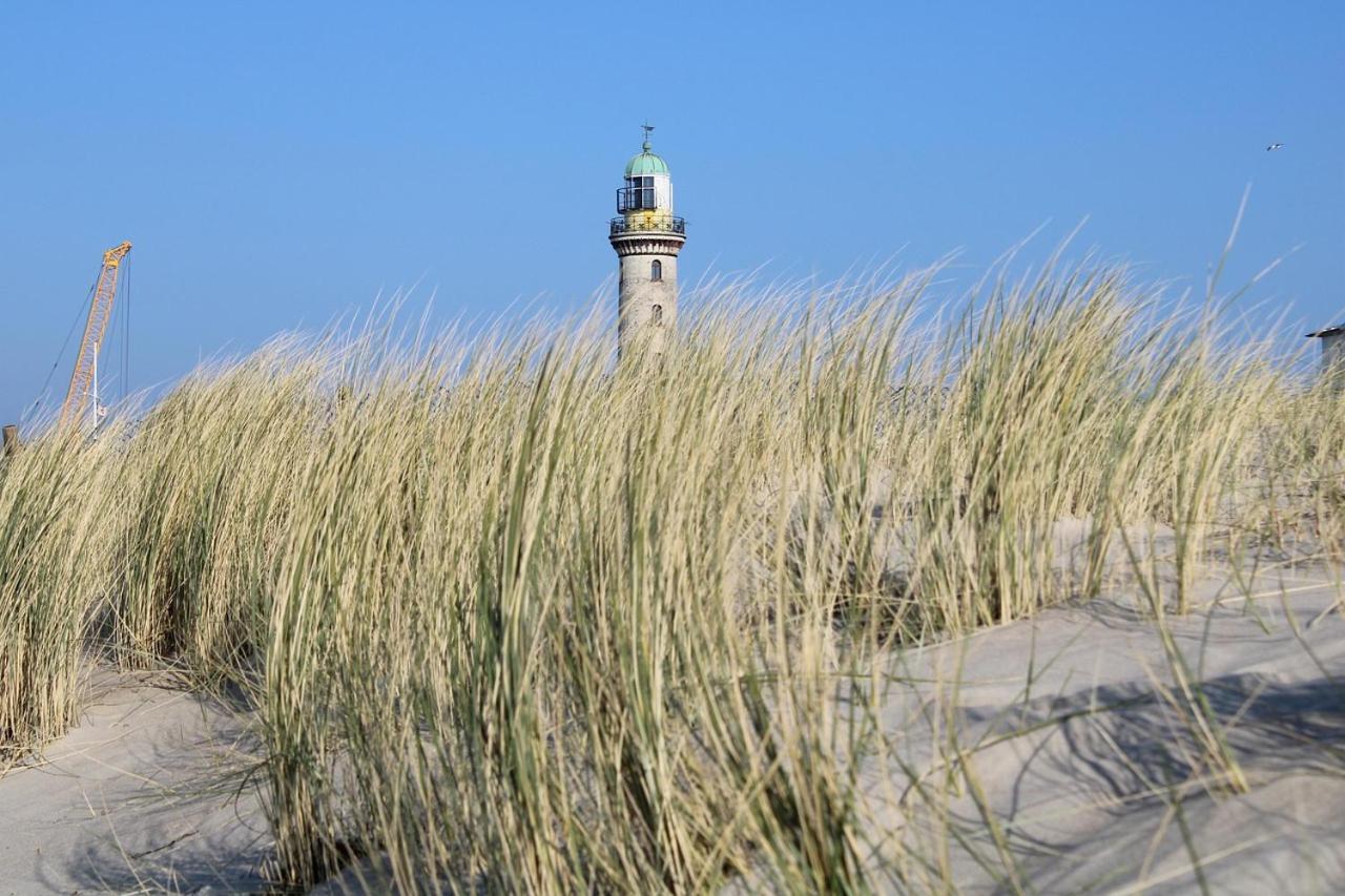 Ferienwohnung Achtern Diek, Inklusive Strandkorb Und Stellplatz Rostock Zewnętrze zdjęcie