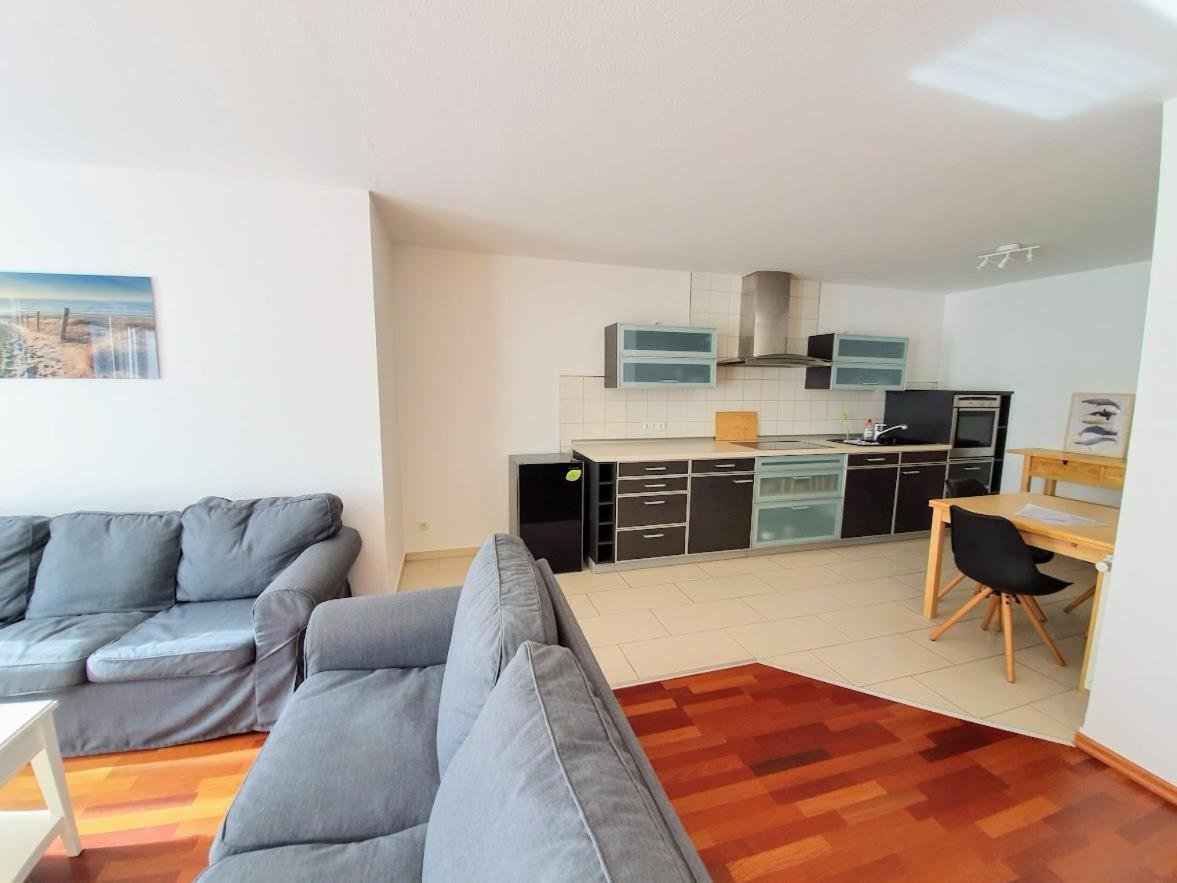 Ferienwohnung Achtern Diek, Inklusive Strandkorb Und Stellplatz Rostock Zewnętrze zdjęcie