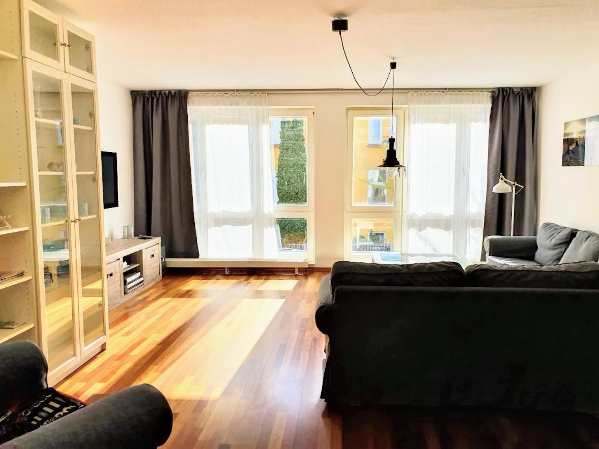 Ferienwohnung Achtern Diek, Inklusive Strandkorb Und Stellplatz Rostock Zewnętrze zdjęcie